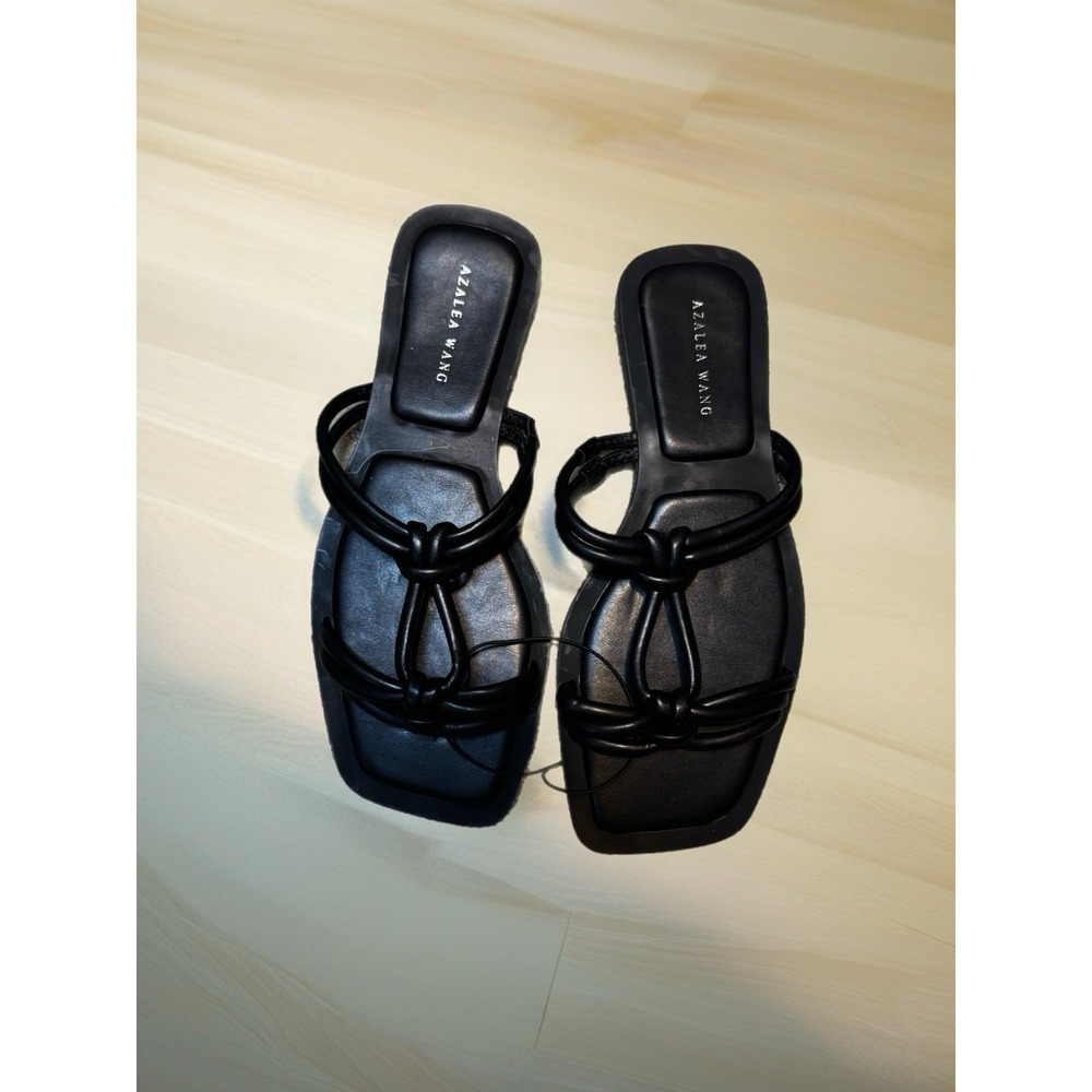 Azalea Wand Black Slip On Sandals / NWT / Size 9 Available